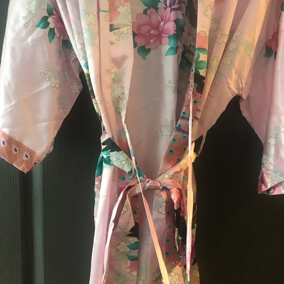 Satin Printed Pink Robe - Picture 6 of 8